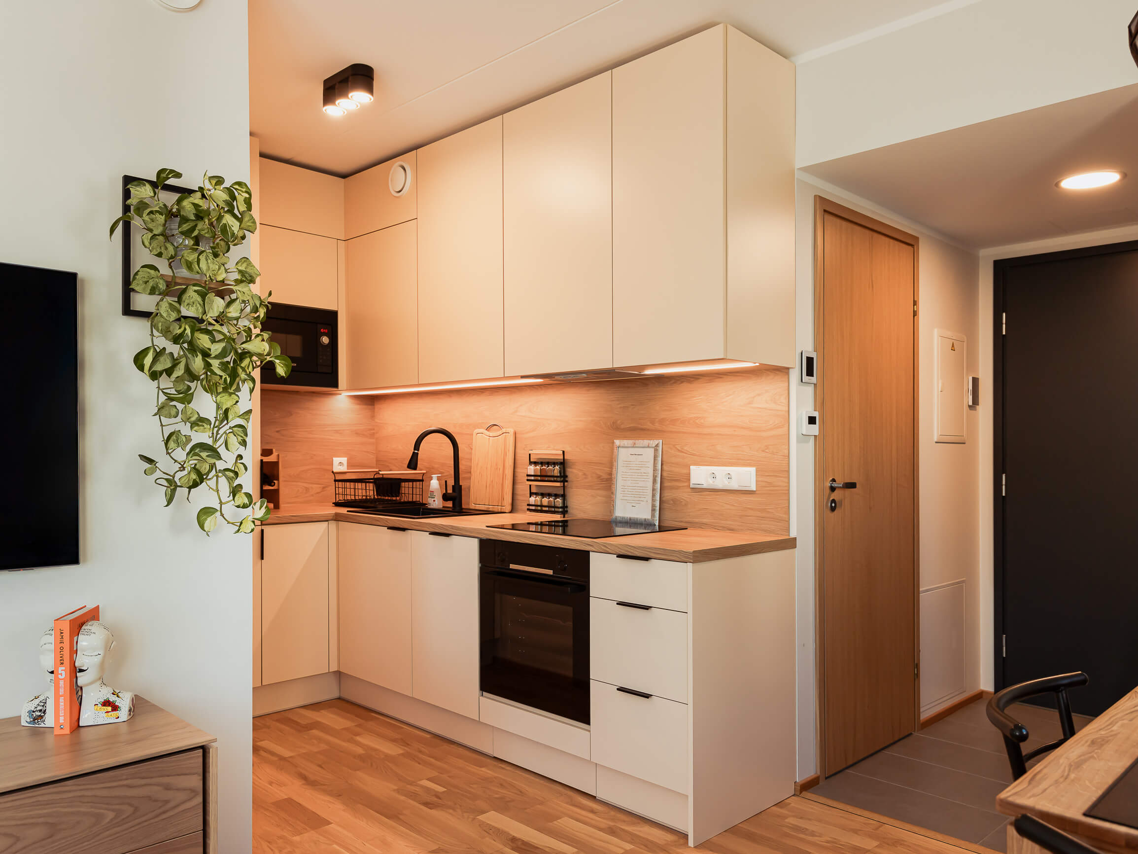 Professionaalne interjöörifoto - köök ja söögituba